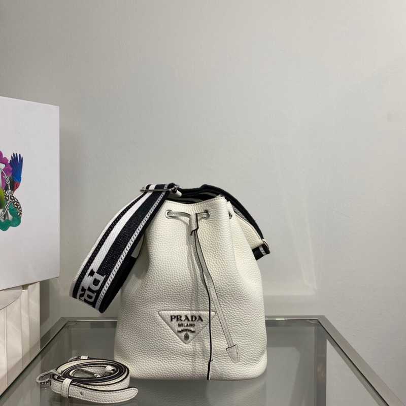 1BE060 Prada 25