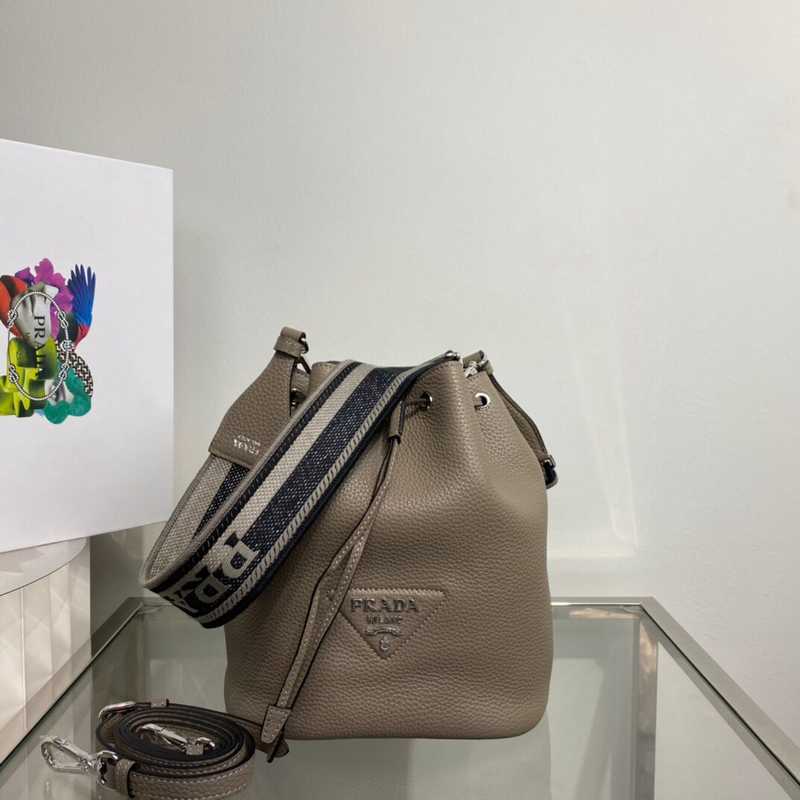1BE060 Prada 25