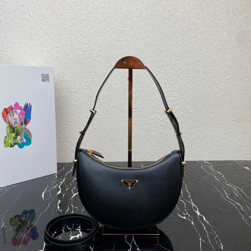 1BC194 Prada 22