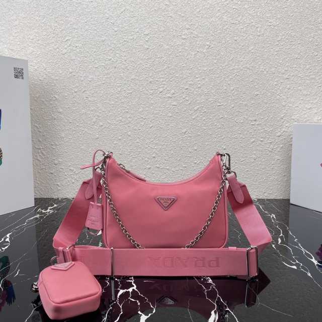 1BH204 Nylon Hobo 22 v1