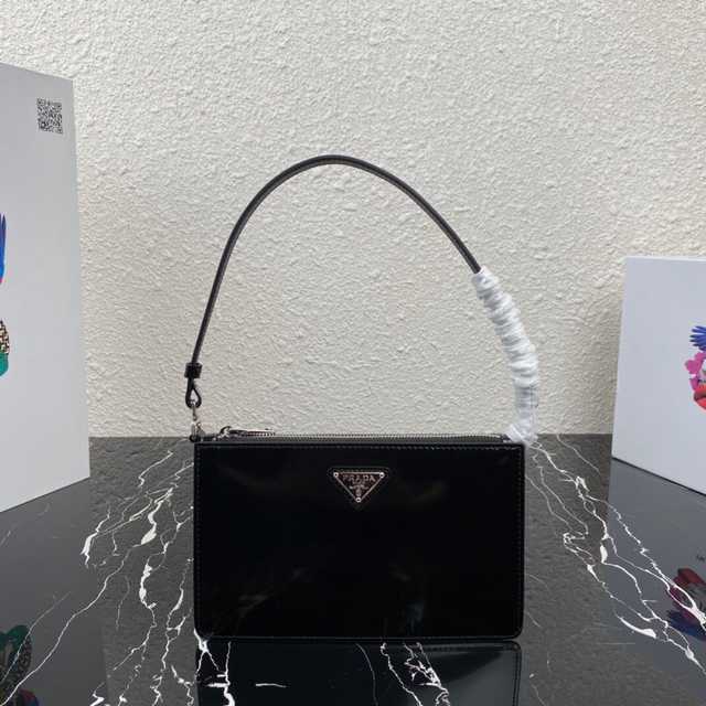 1BC155 Prada 20