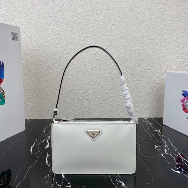 1BC155 Prada 20