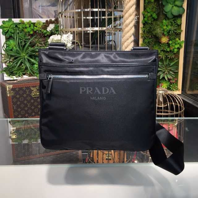 VA0251 Prada 30