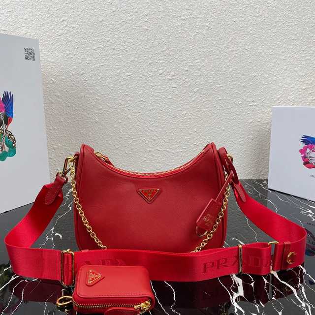 1BH204 Nylon Hobo 22 v2