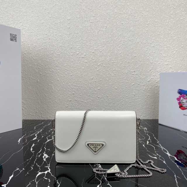 1BD307 Prada 19