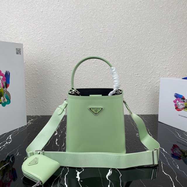 1BA319 Prada 20