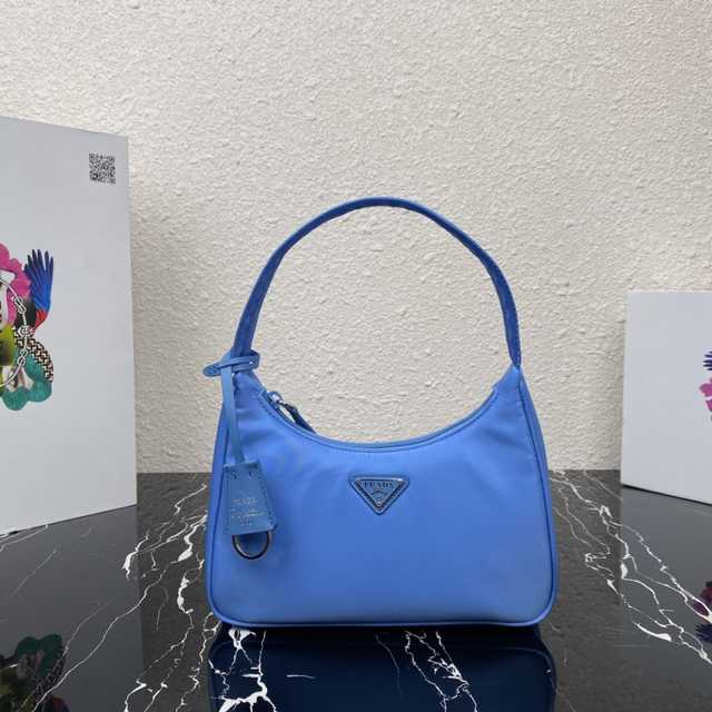 1NE515 Prada 23