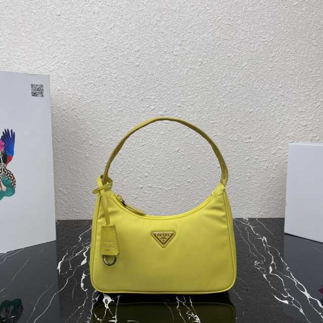 1NE515 Prada 23