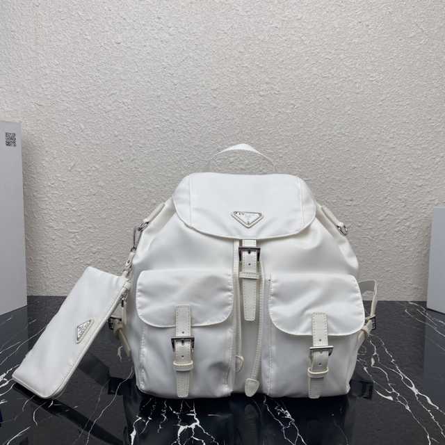 1BZ811 Prada 32