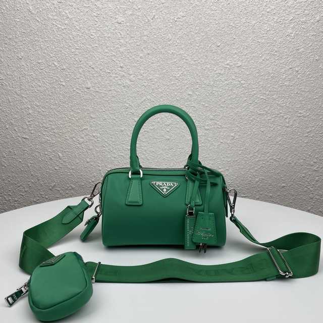 1BB846 Prada 20