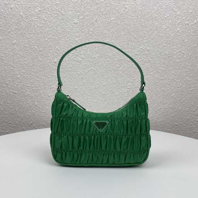 1NE204 Prada 22