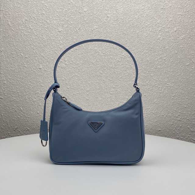 1NE204 Prada 23