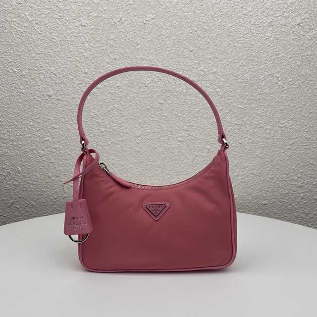 1NE204 Prada 23