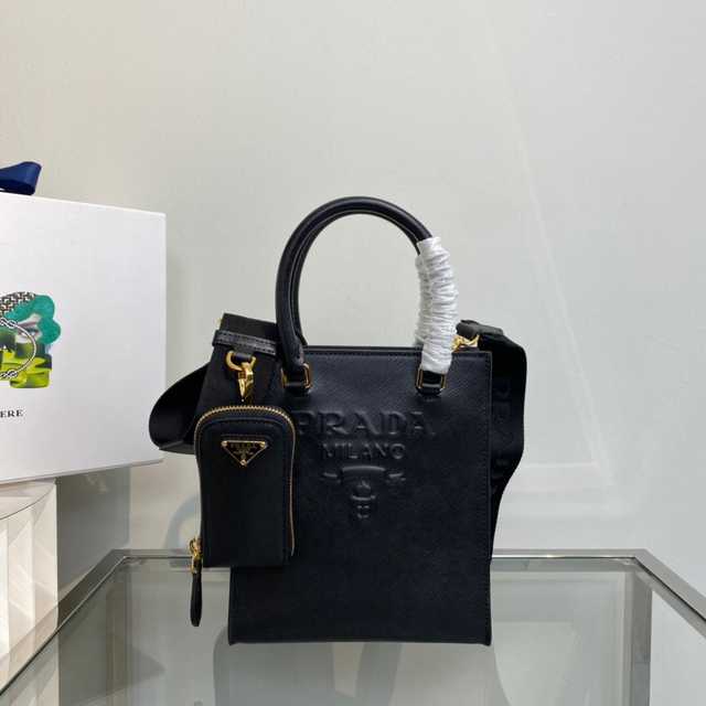 1BA333 Prada 19