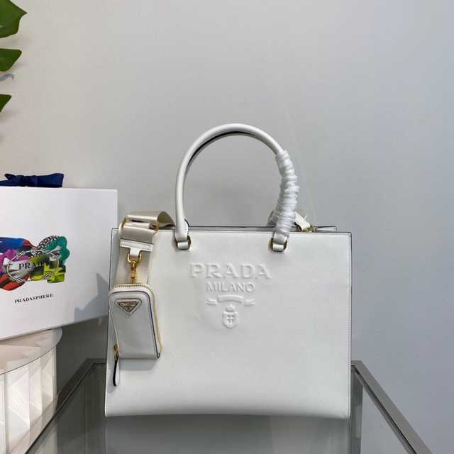 1BA335 Prada 33
