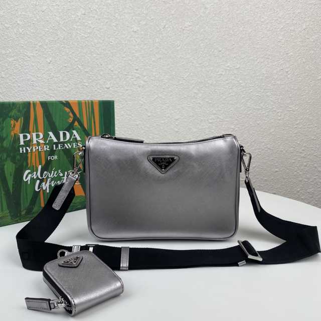 2VH113 Prada 23