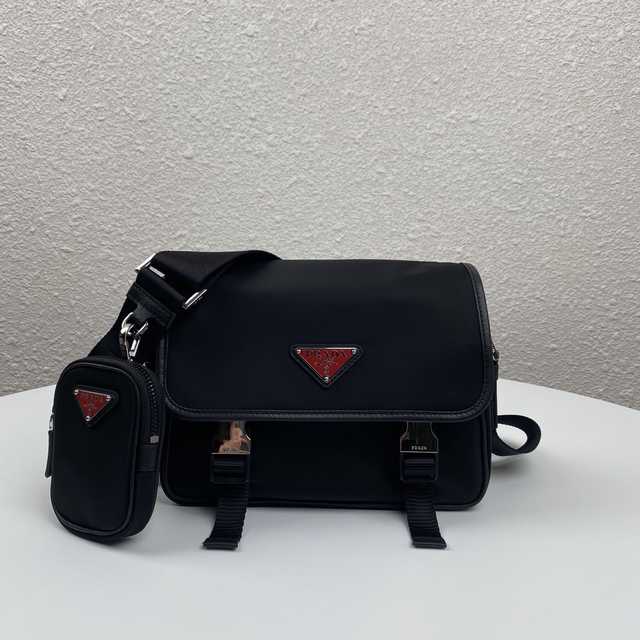 2VD034 Prada 22