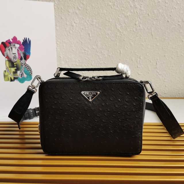 2VH069 Prada 22