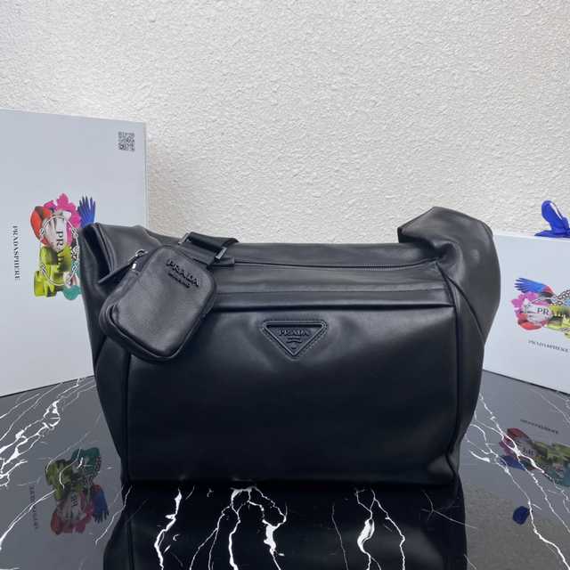 2VH125 Prada 32