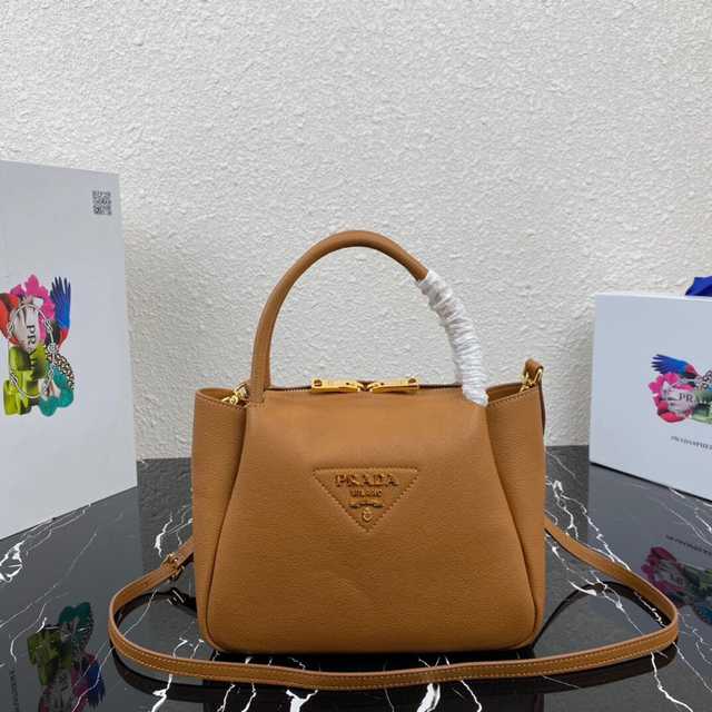 1BC145 Prada 23