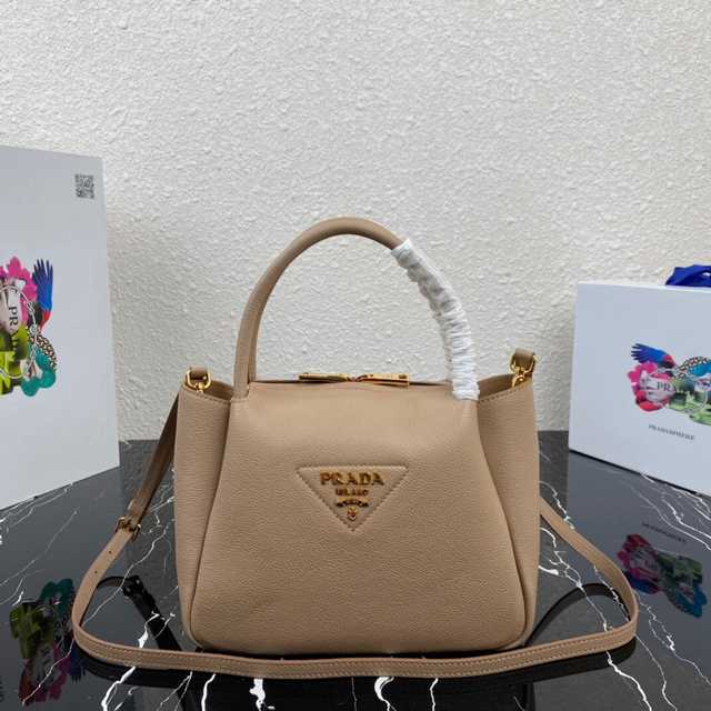 1BC145 Prada 23