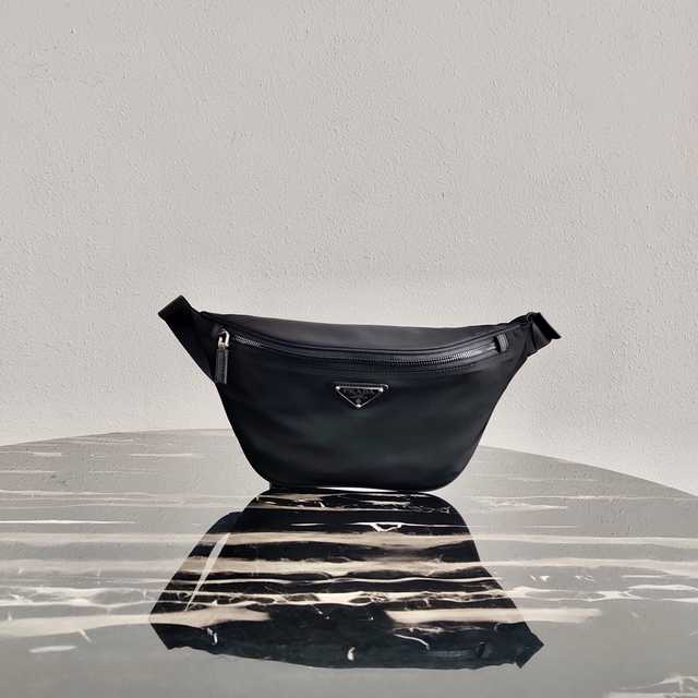 2VL033 Prada 33