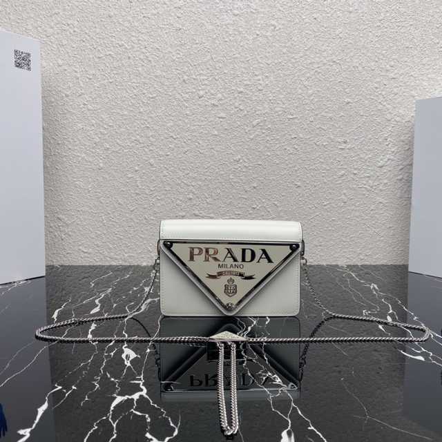 1BH189 Prada 17