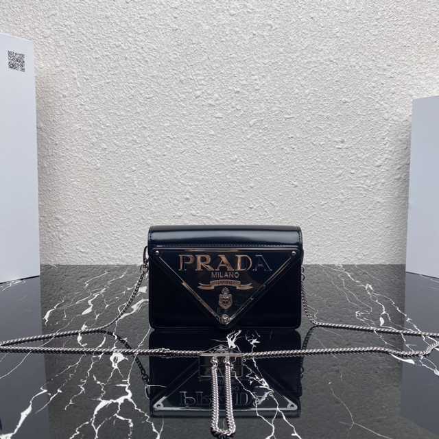 1BH189 Prada 17