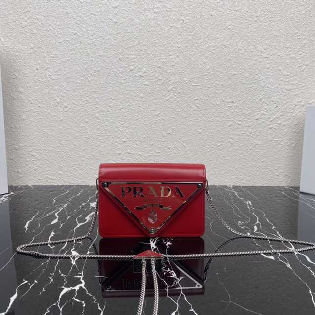 1BH189 Prada 17