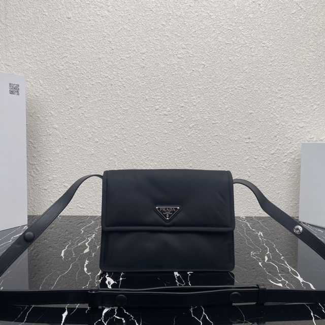 1BD313 Prada 23