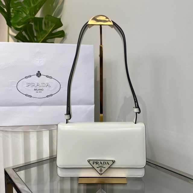 1BD321 Prada 24