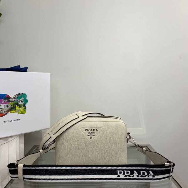 1BH082 Prada 22