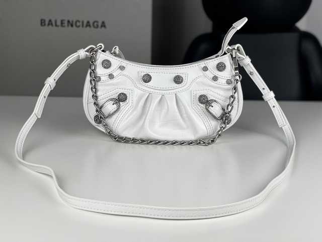 BA702 Le Cagole 21 Rhinestone