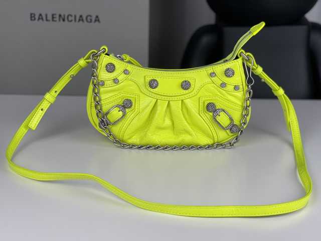 BA702 Le Cagole 21 Rhinestone