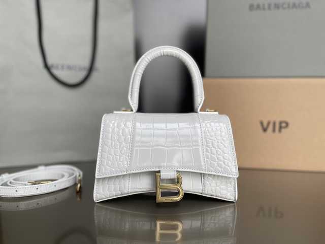 BA127 Hourglass XS 19 Alligator texture