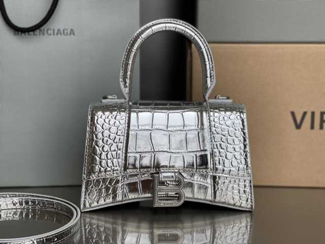 BA127 Hourglass XS 19 Alligator texture
