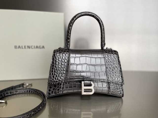 BA127 Hourglass XS 19 Alligator texture
