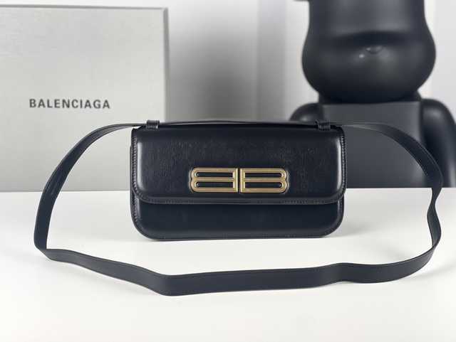 BA707 Gossip S 23
