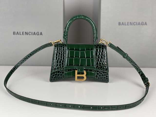 BA127 Hourglass XS 19 Alligator texture