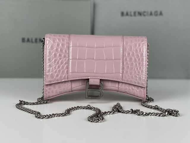 BA199 Hourglass WOC 19
