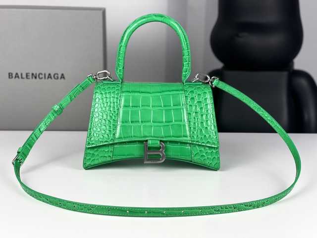 BA127 Hourglass S 23 Alligator texture