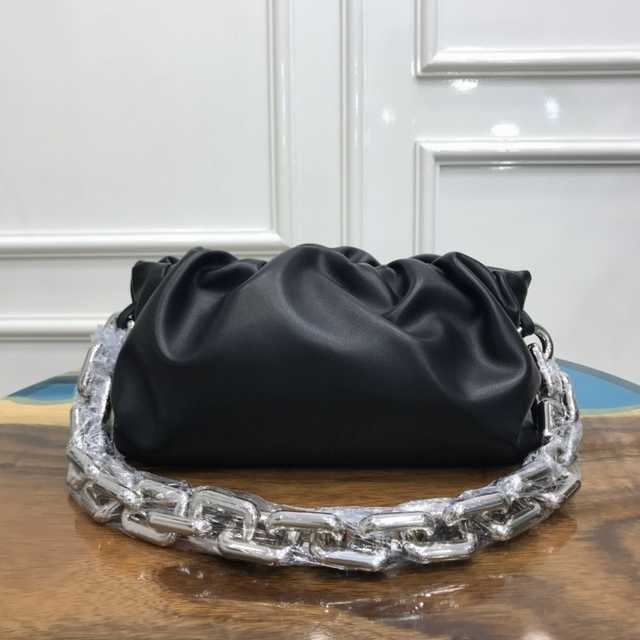 Chain Pouch wv96126 31