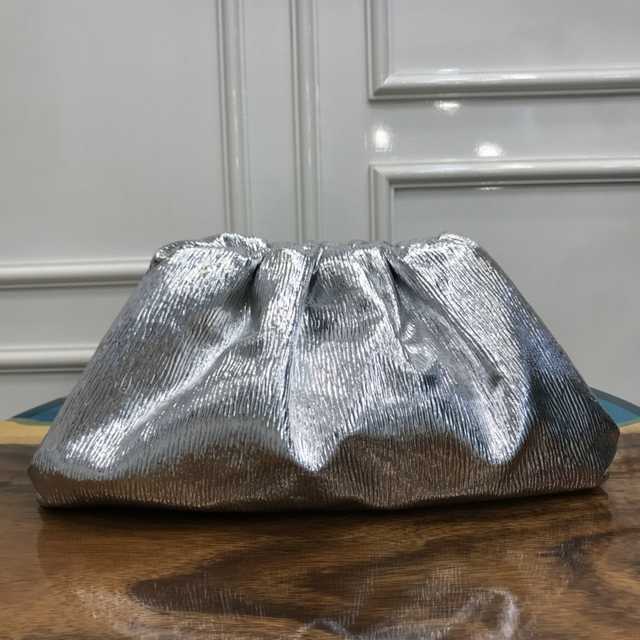Pouch wv96133 38