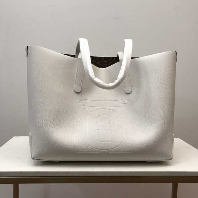 80196121 Burberry Tote 35