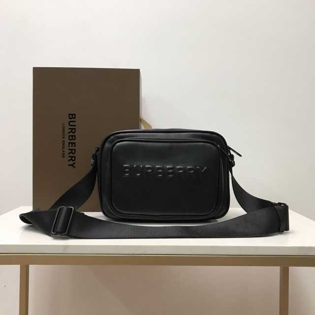 40743481 Burberry 23