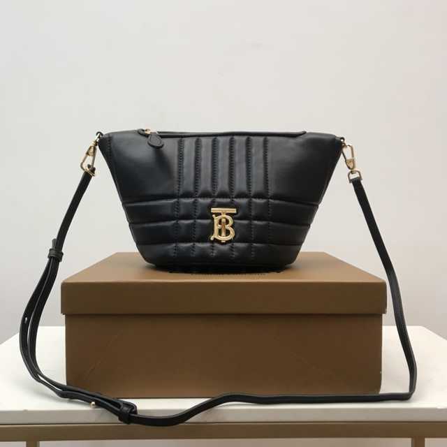 40873111 Burberry 14.5