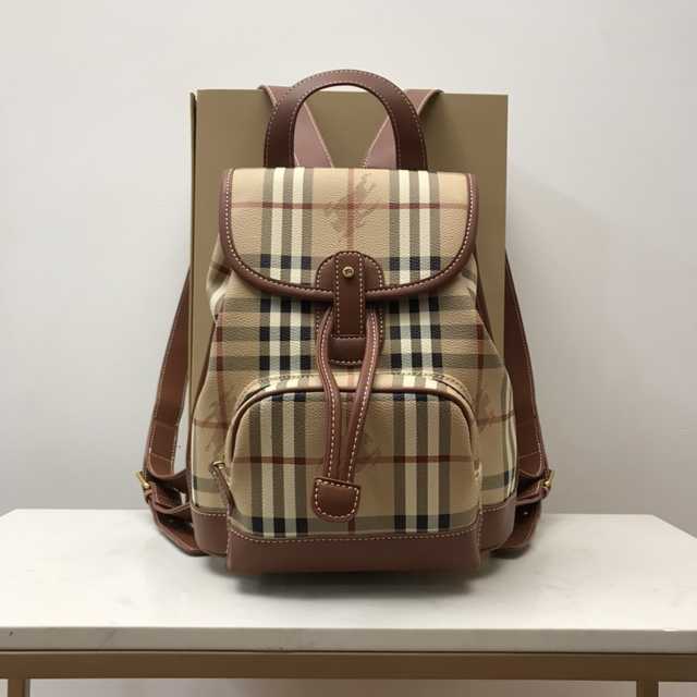 8011144 Burberry 29