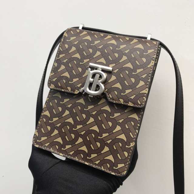 80328981 Burberry Robin 19