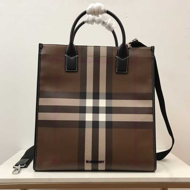 80696911 Burberry 37