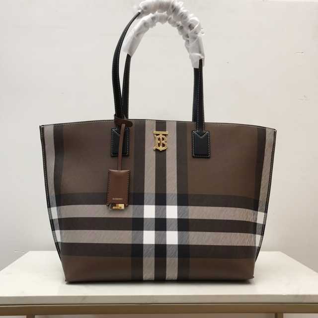 80525041 Burberry 34
